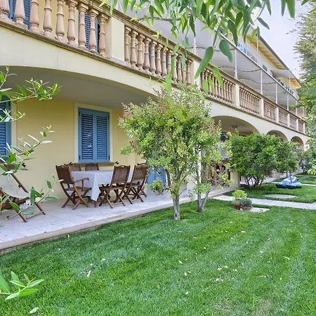 Aparthotel Mazzanta Relais & 3*