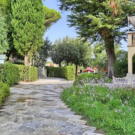 Mazzanta Relais & Aparthotel